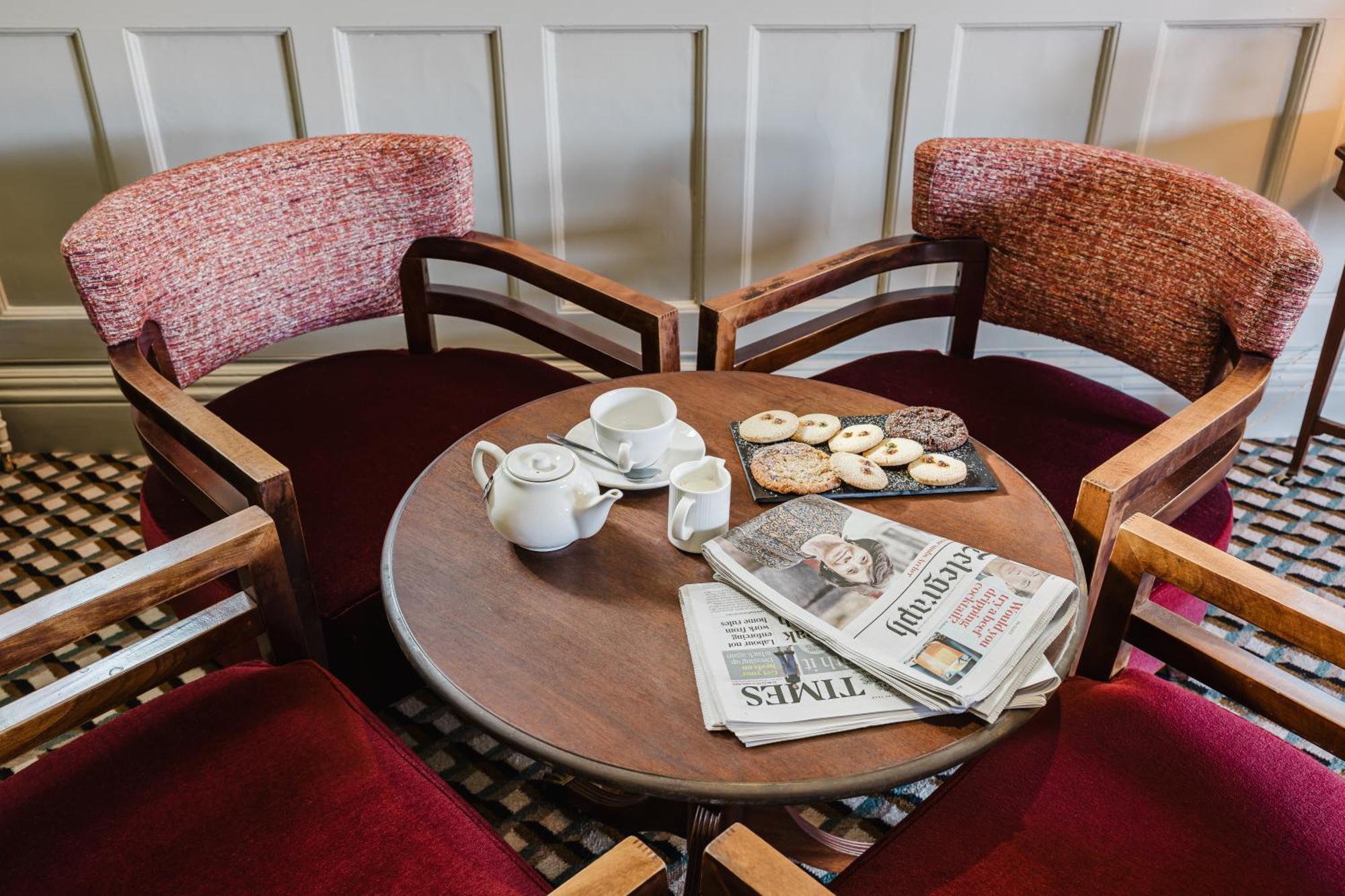 Winchester Royal Hotel Экстерьер фото