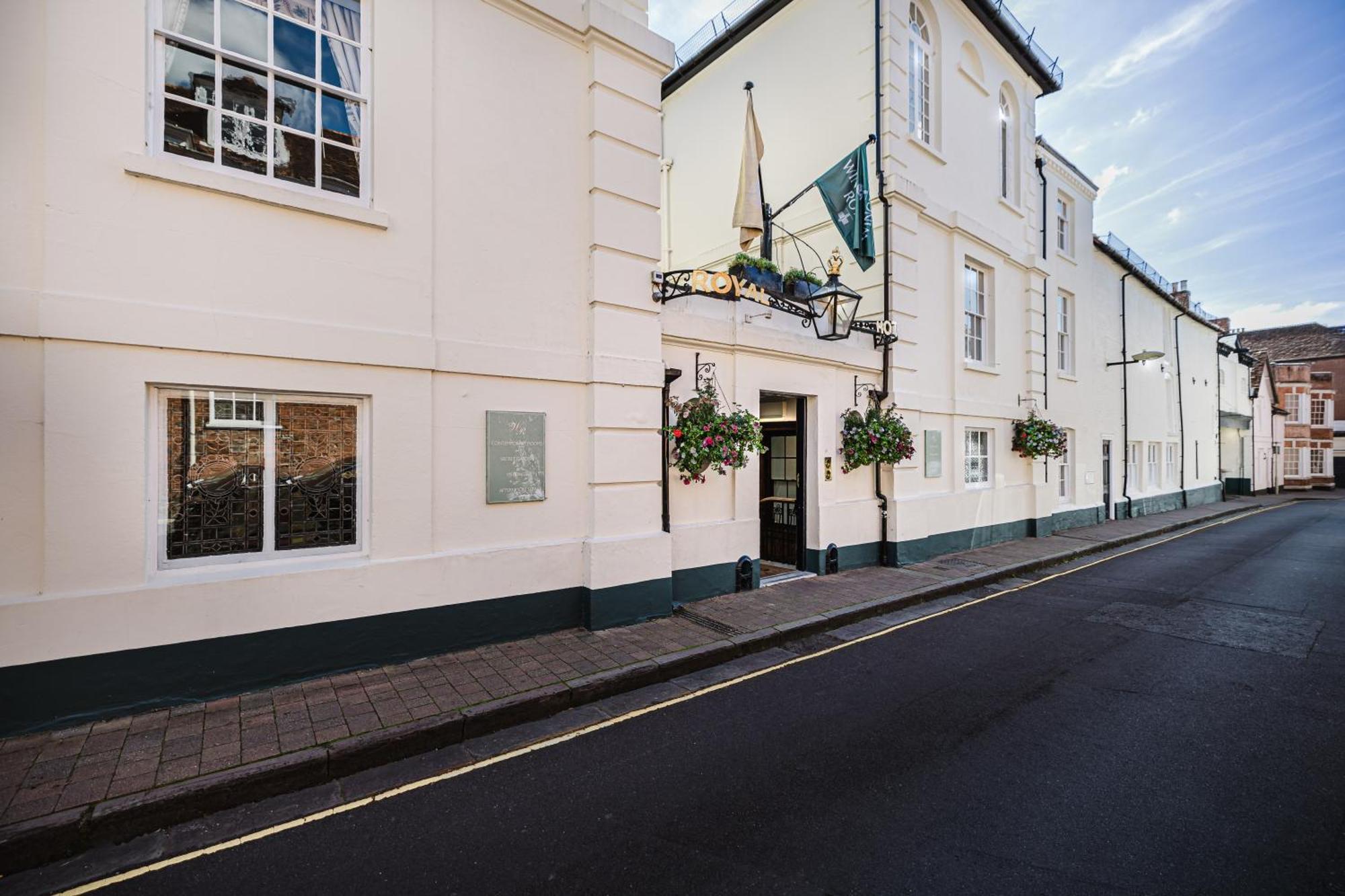 Winchester Royal Hotel Экстерьер фото