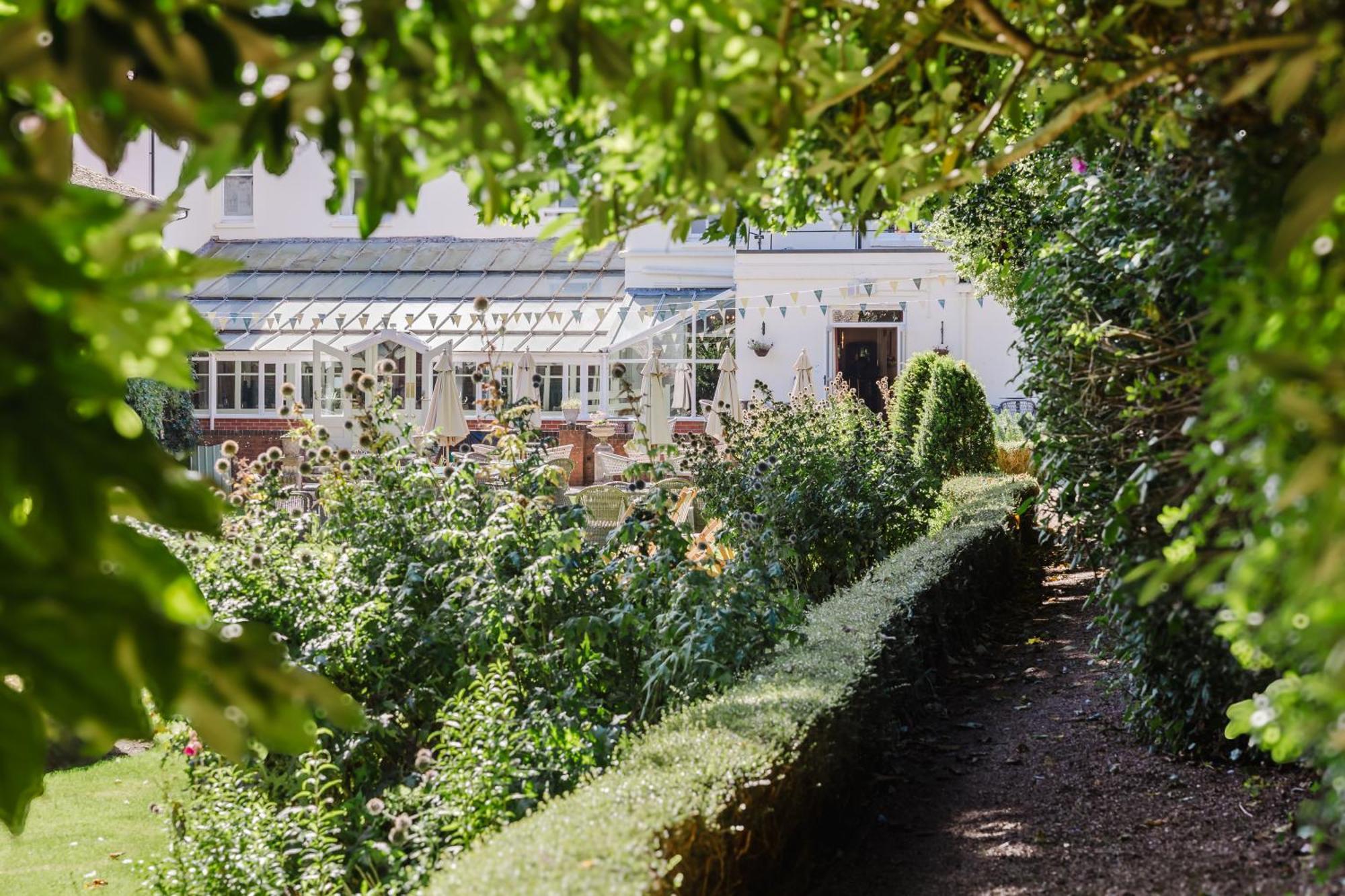 Winchester Royal Hotel Экстерьер фото