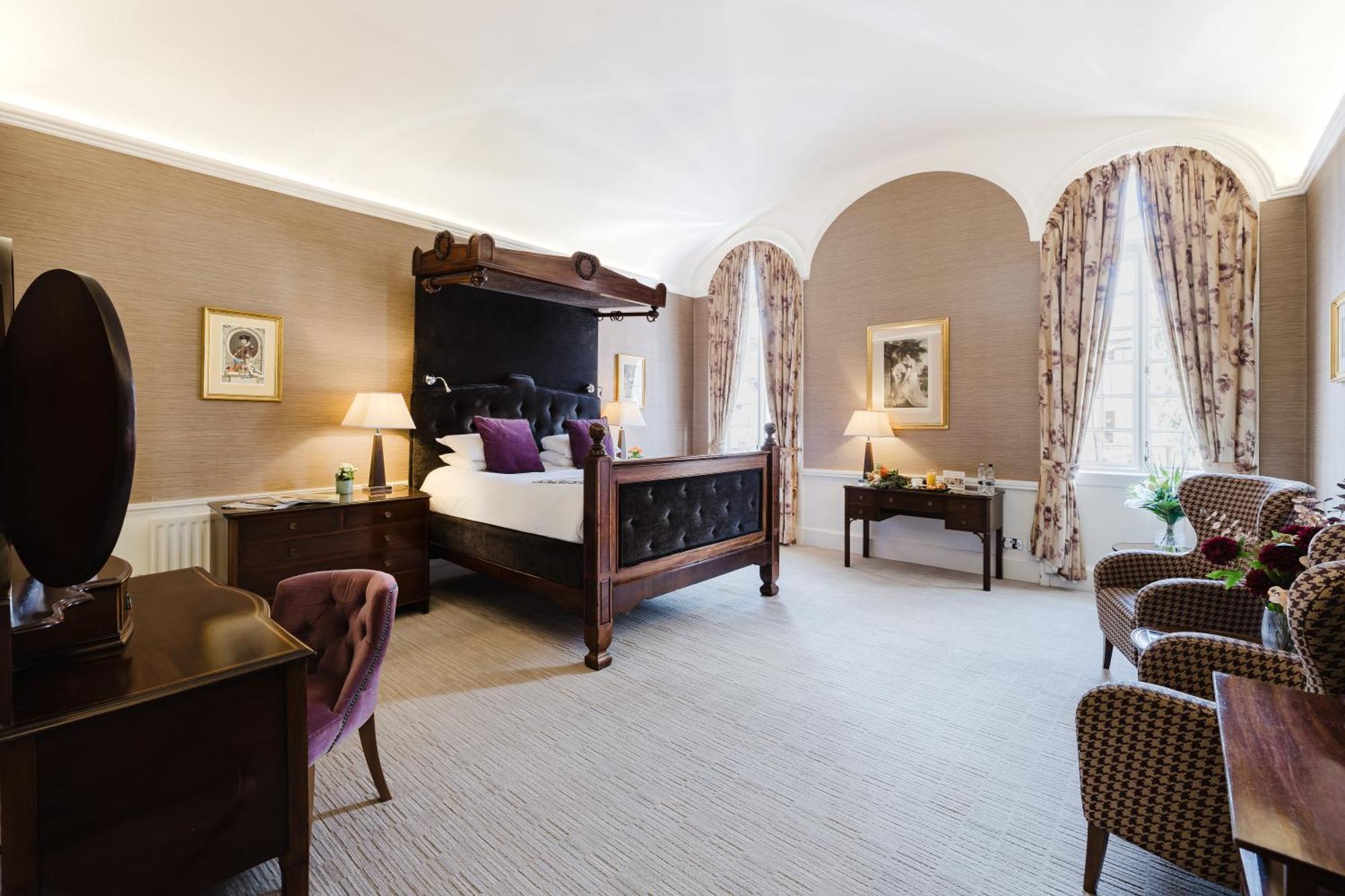 Winchester Royal Hotel Экстерьер фото